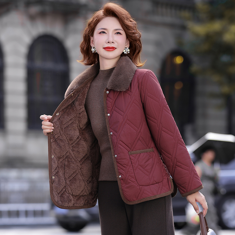 Fashionable Warmth Short down  - Women Fashion Over The Years reseña y precio