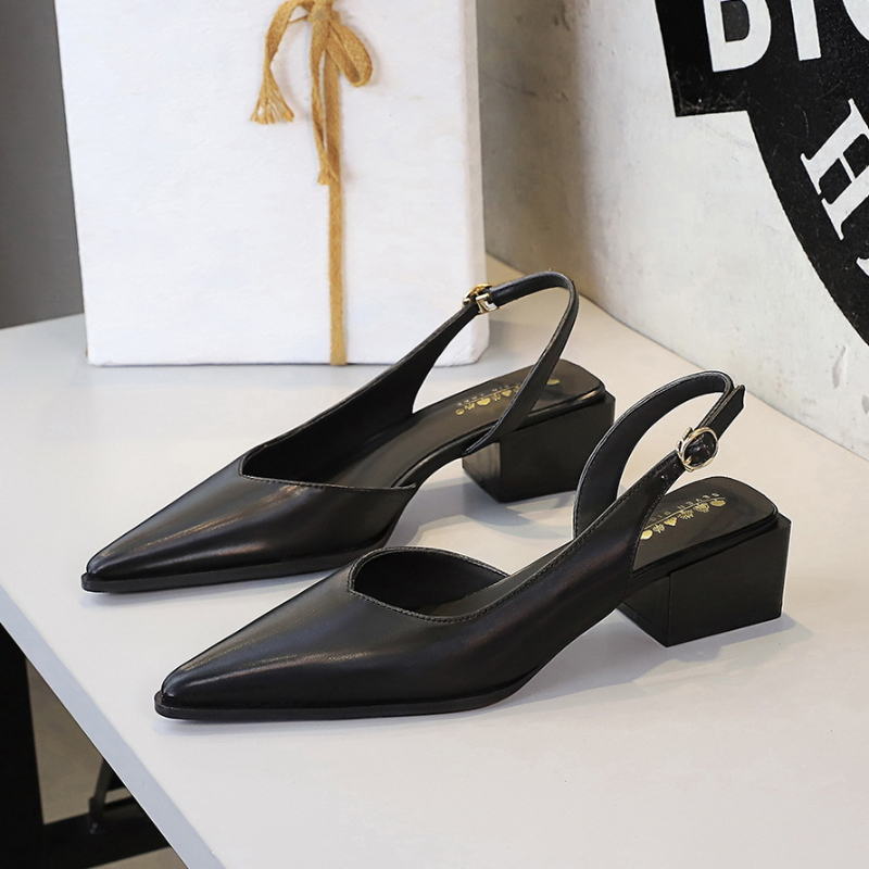 Pointed Toe Back Tripod Strap  - Women Fashion Simple reseña y precio