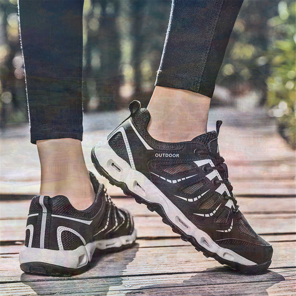 Sumer Round Tip Silver Sneaker - Women Fashion Over The Years reseña y precio
